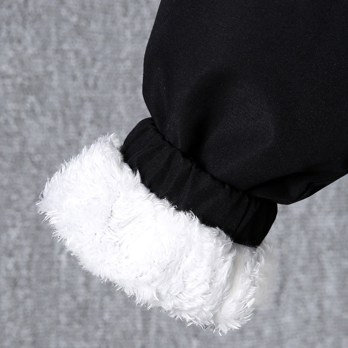Boys Black Color-blocked Half Zipper Sweatshirt With Fur Lining & Pants Sets 2 pc. Sets