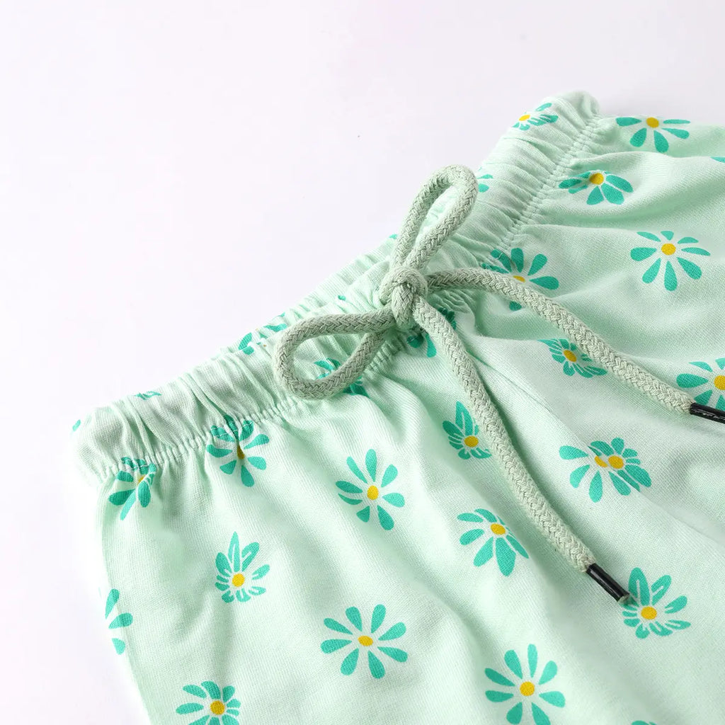 Girls Green Flower Graphic Short Sleeves Top With Printed Shorts Sets Sets