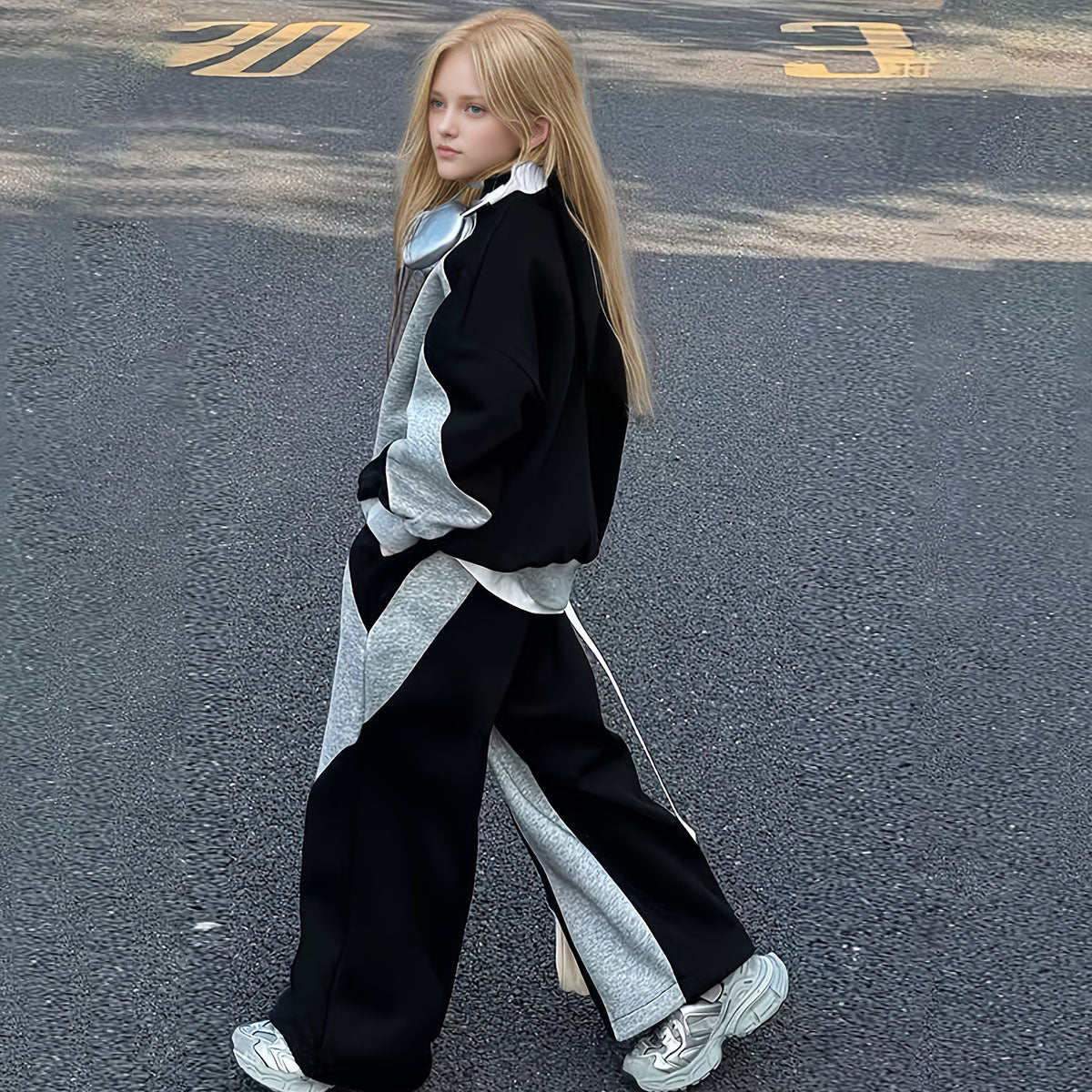 Girls Dark Grey Colorblocked High Neck Sweatshirt With Pants Sets 2 pc. Sets