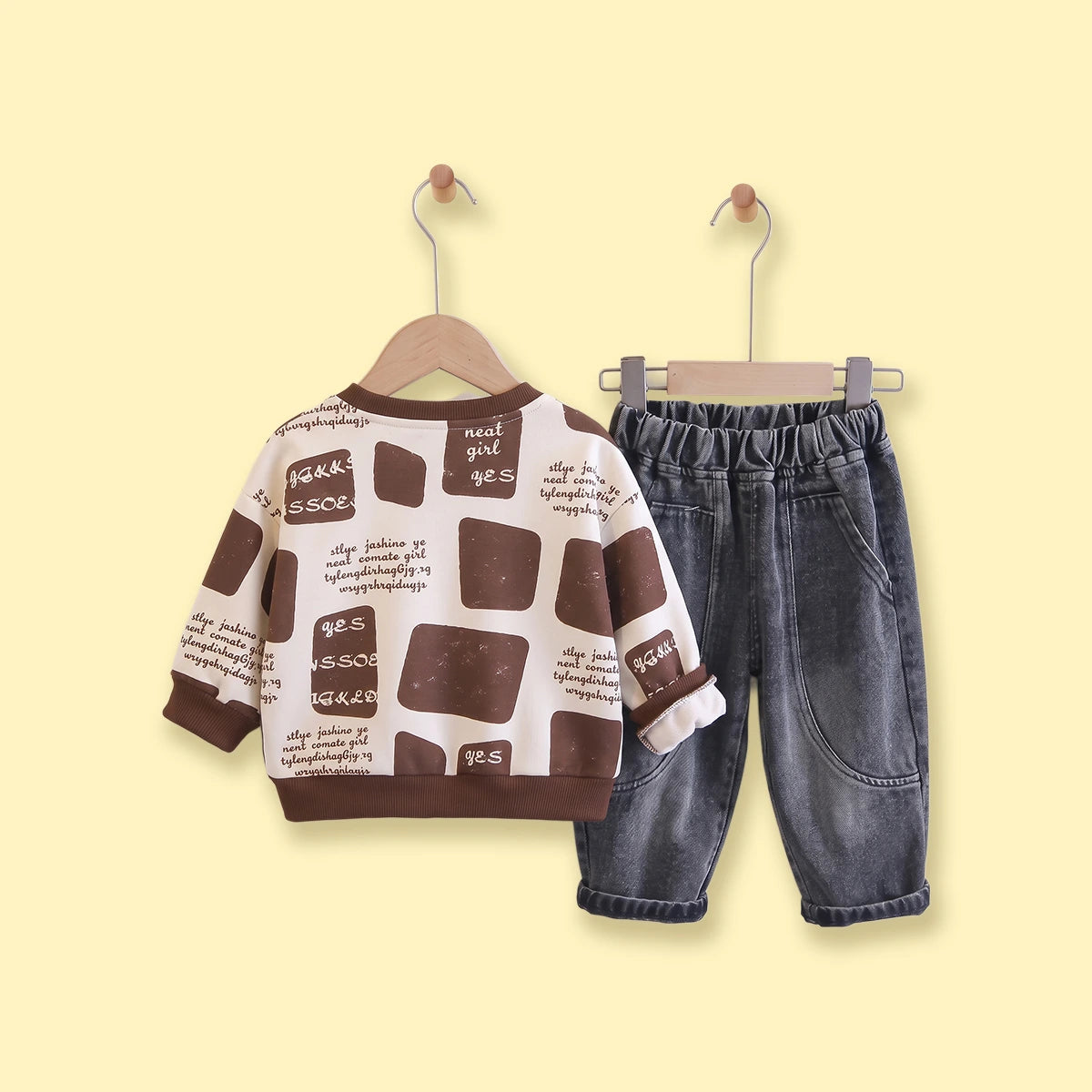 Boys Brown Typographic Sweatshirt & Denim Pants Sets Sets
