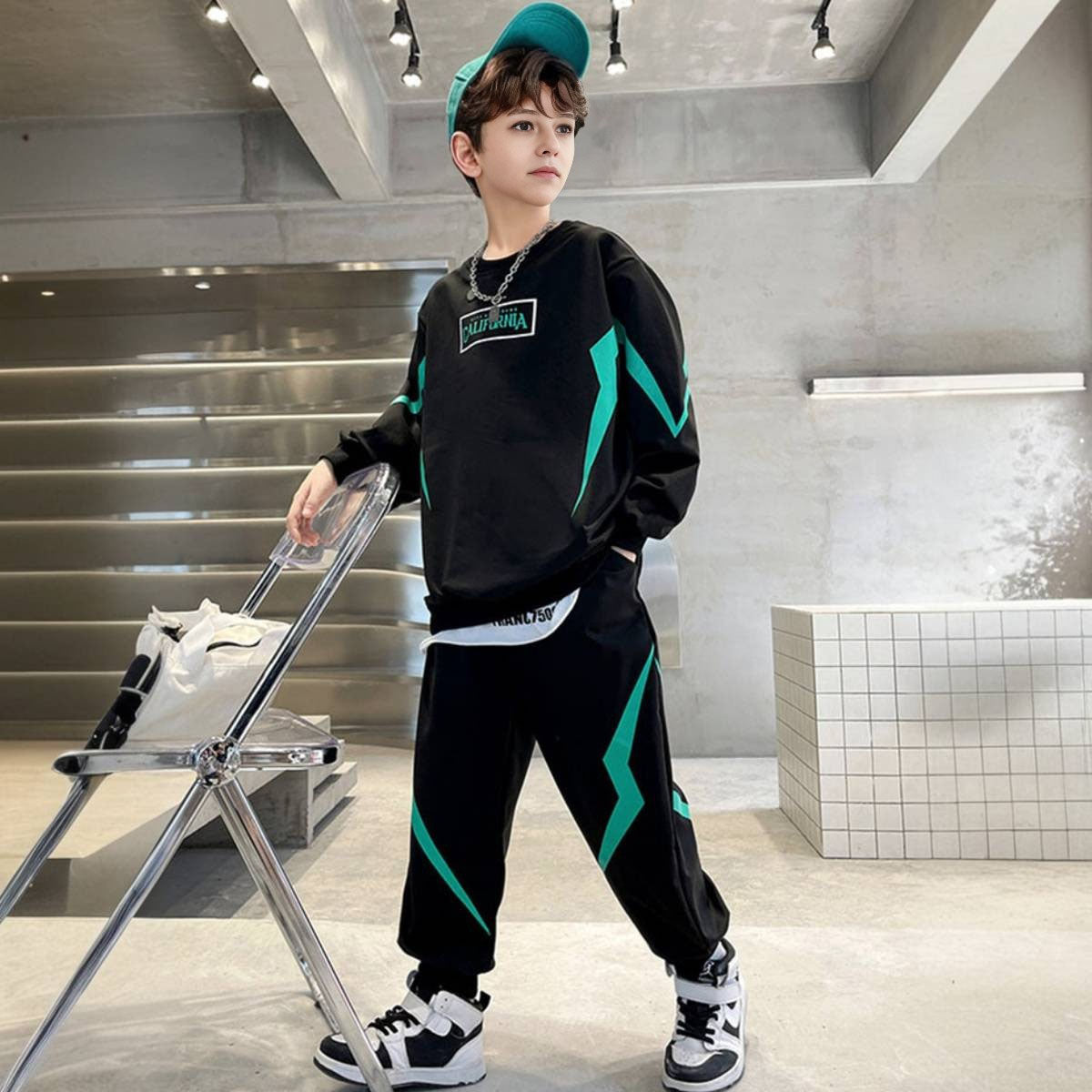Boys Black Typographic Printed Winter Sweatshirt With Jogger Set 2 pc. Sets Black 5-6 Y