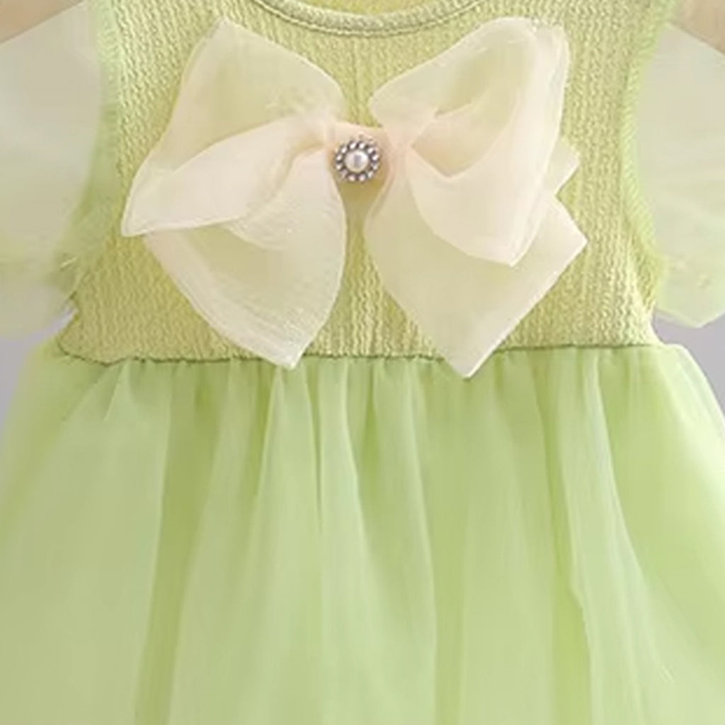 Girls Green Puff Sleeves Casual Dress with Statement Bow Casual Dresses