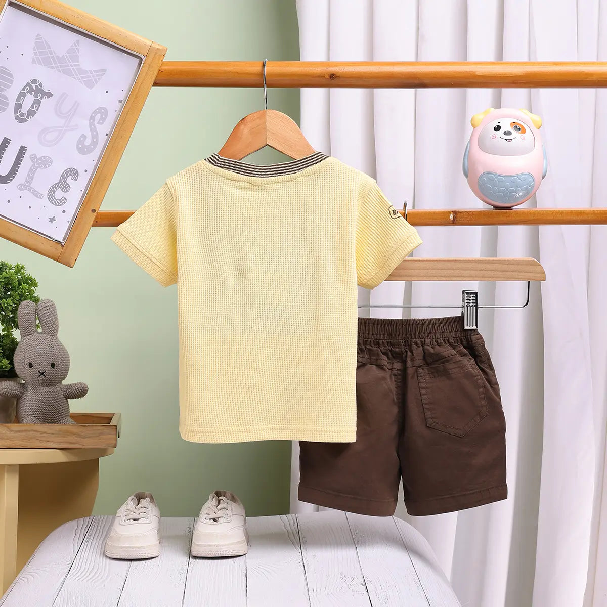 Boys Yellow Applique Short Sleeve T-Shirt With Elasticated Shorts Sets 2 pc. Sets