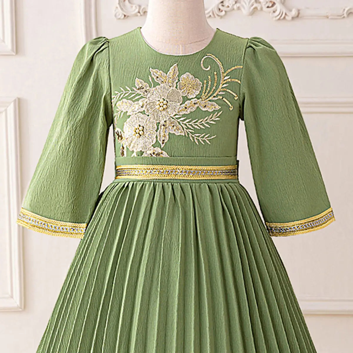 Girls Green Embroidered Maxi Dress With Three-quarter Sleeves Casual Dresses