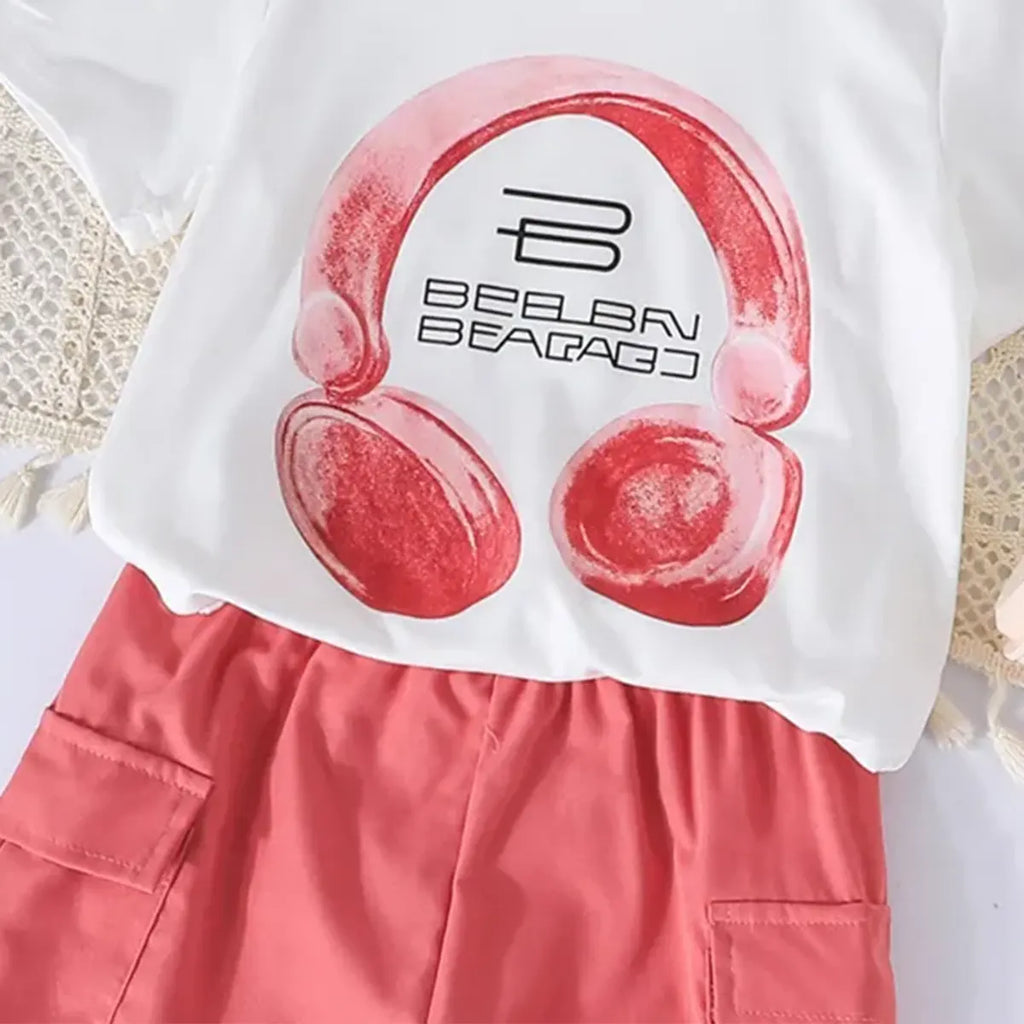 Girls White Headphones Printed T-Shirt With Cargo Shorts Sets Sets