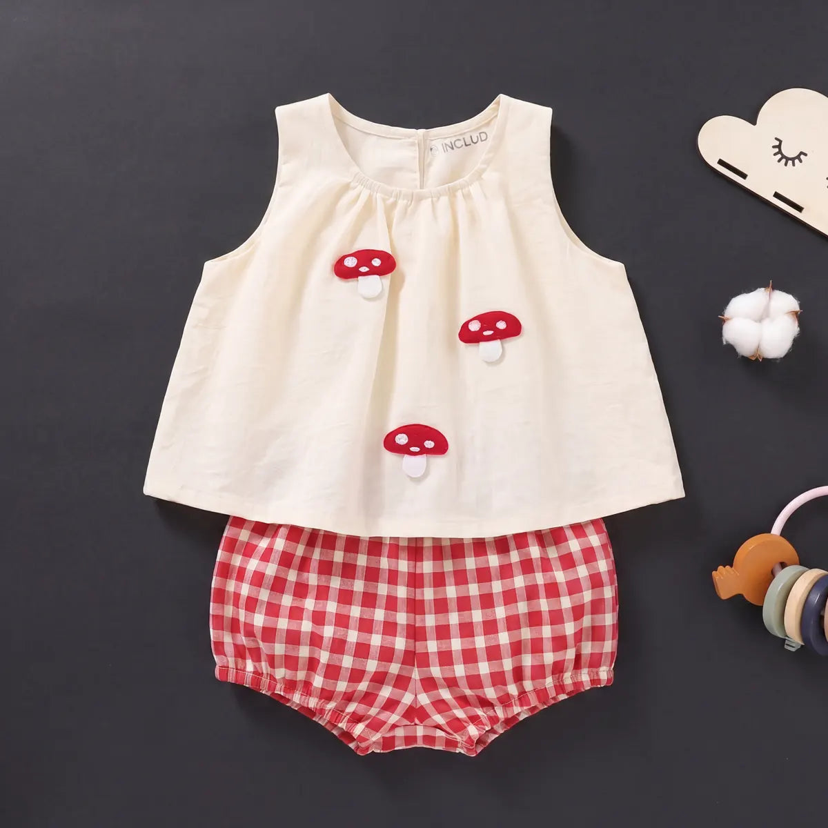 Girls Beige Mushroom Applique Top With Shorts Sets Sets Beige 1-2 Y