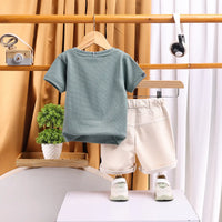 Boys Green Typography Printed T-Shirt With Shorts Set Sets