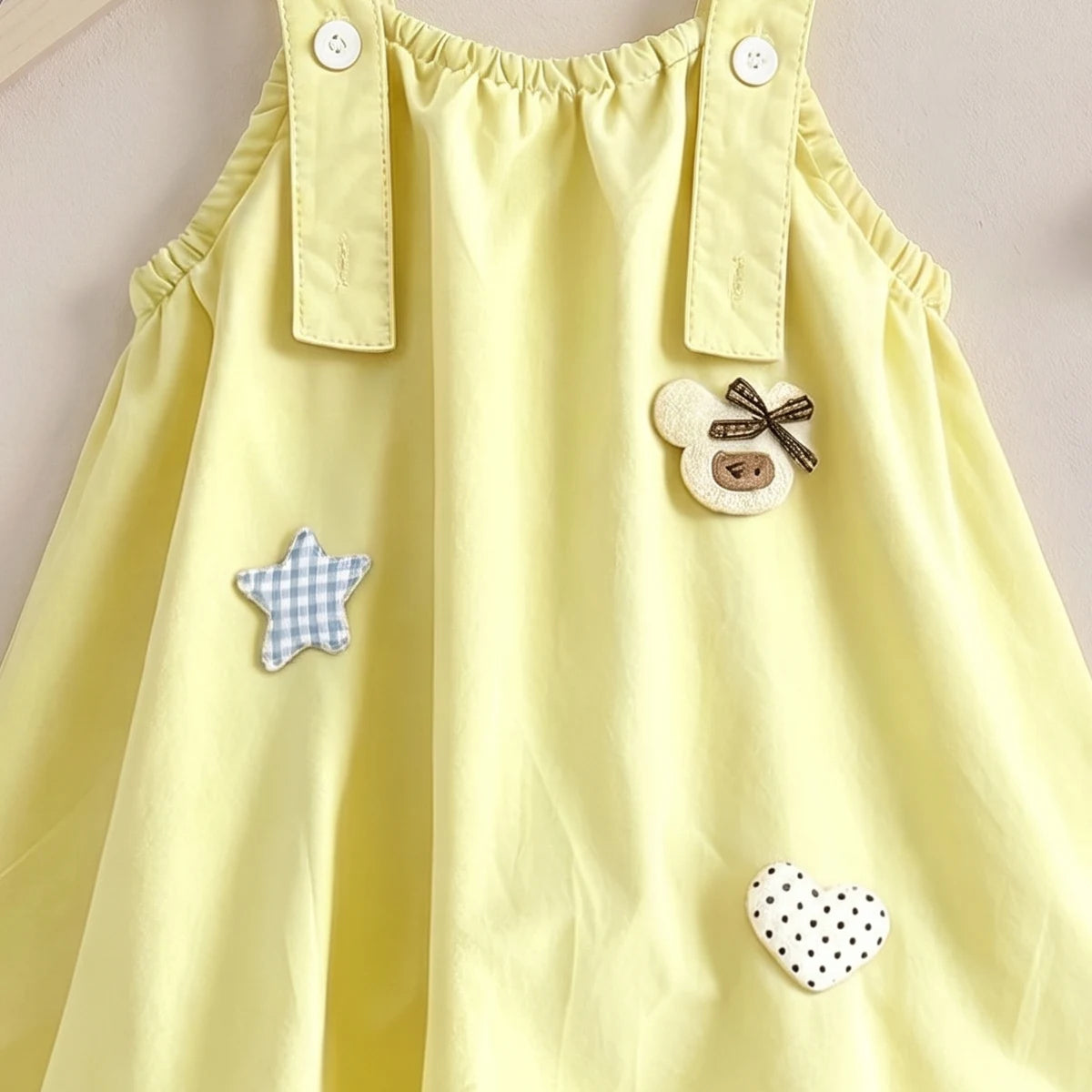 Girls Yellow Heart Applique Sleeveless Pinafore Dress Casual Dresses