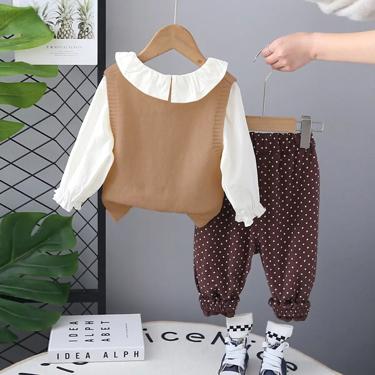 Girls Khaki Self-Design Sweater Vest With Top & Polka Printed Jogger Sets Sets