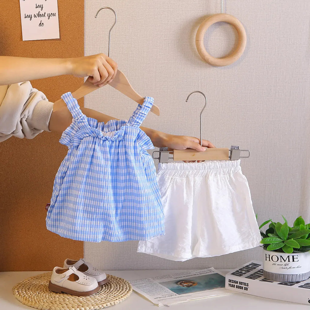 Girls Blue Stripes Flower Appliqued Sleeveless Top With Shorts sets Sets