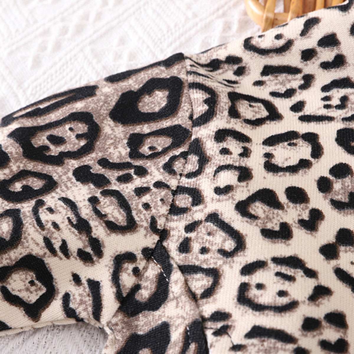 Boys Off-White Animal Print Zipper Jacket with T-shirt & Joggers Set Sets