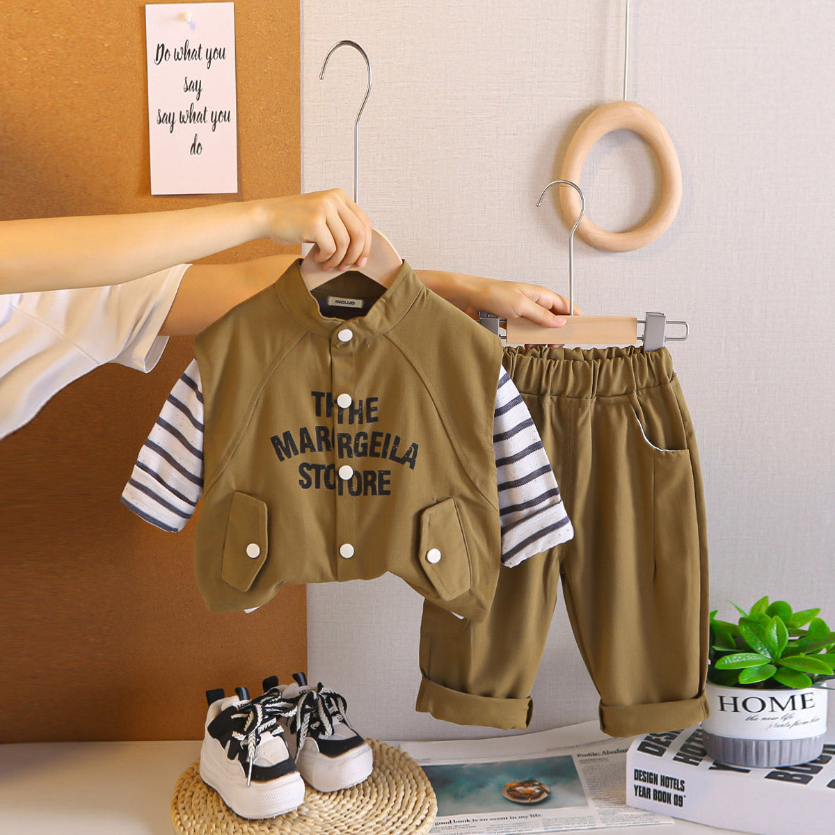 Boys Brown Typographic Printed Sleeveless Jacket With Striped T-Shirt & Pants Set Sets Brown 1-2 Y