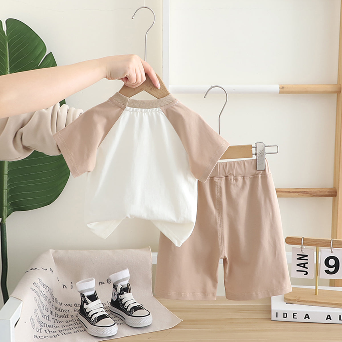 Boys Beige Dino Patchwork Raglan Sleeve T-shirt with Shorts Set Sets