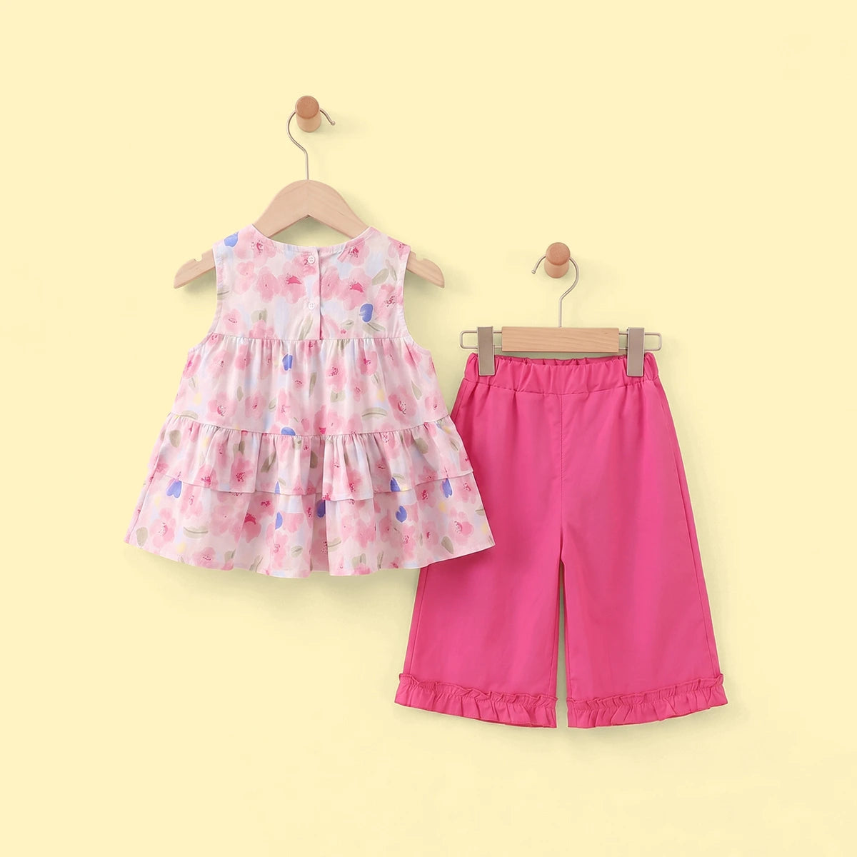 Girls Light Pink Floral Print Sleeveless Top With Pants Sets 2 pc. Sets