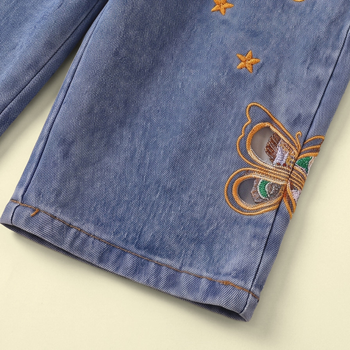 Girls Pink Butterfly Embellished Sweatshirt & Denim Pants Sets Sets