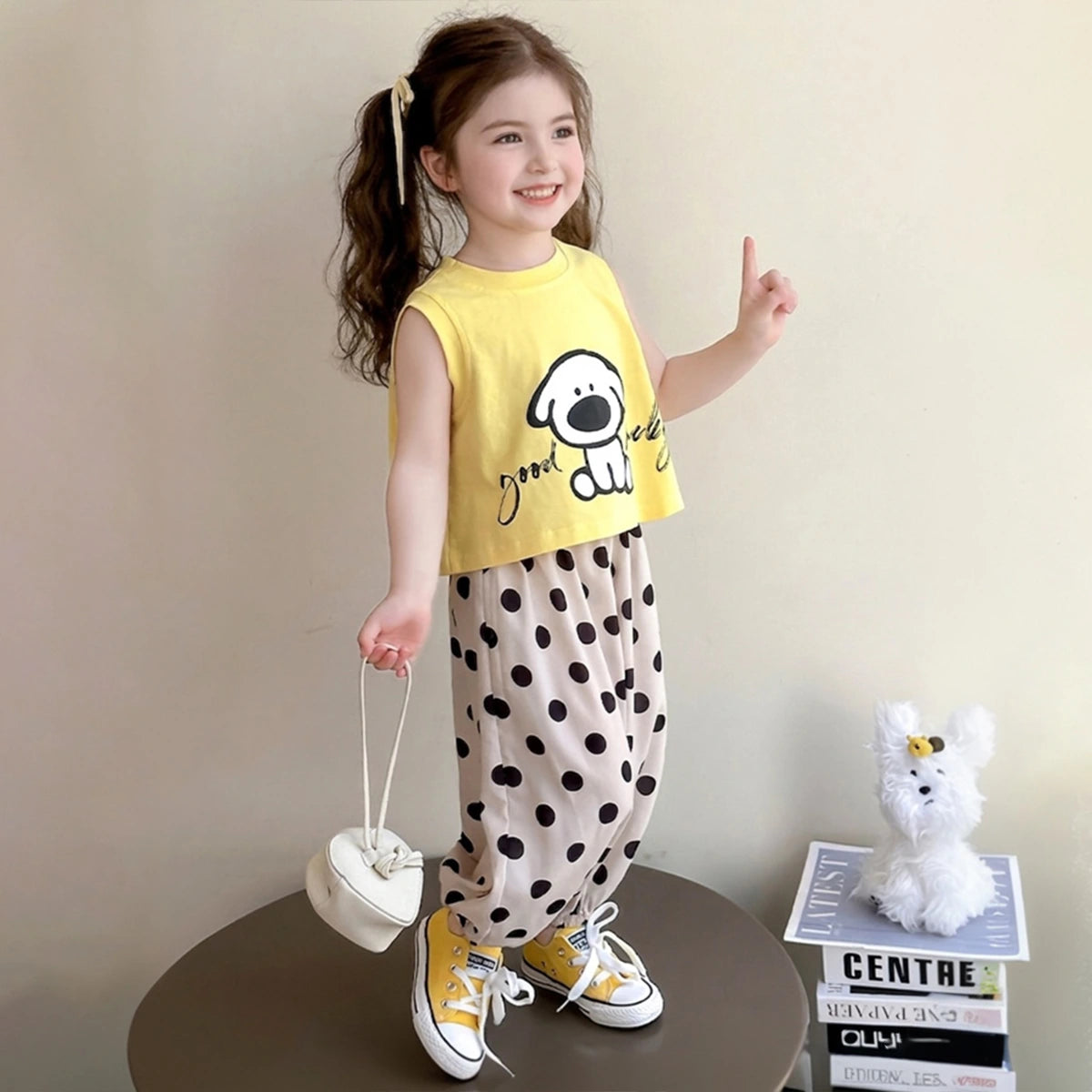 Girls Yellow Sleeveless Animal Graphic Top With Polka Dot Harem Pants Sets Sets