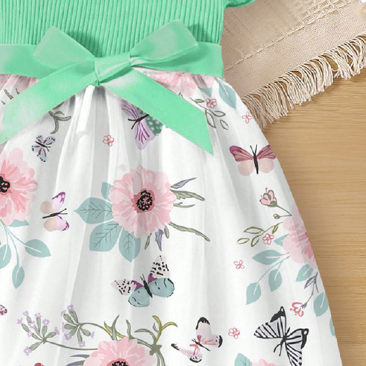 Girls Green Flared Sleeve Floral Printed Dress Casual Dresses