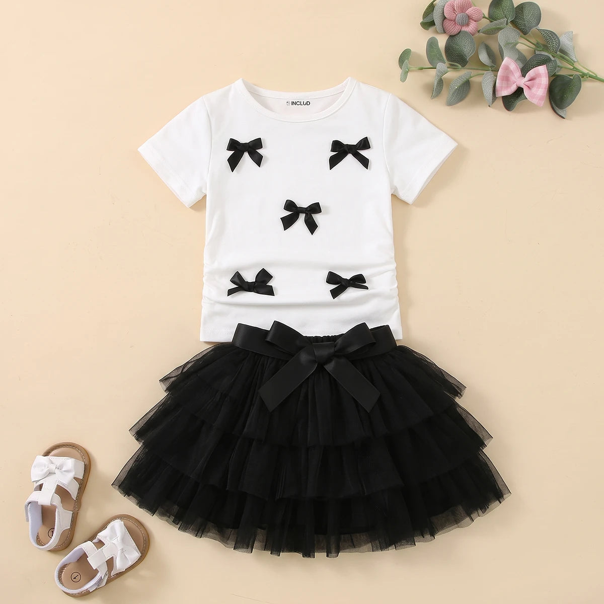 Girls White Short Sleeve Bow Applique Top With Skirt Sets 2 pc. Sets White 3-4 Y
