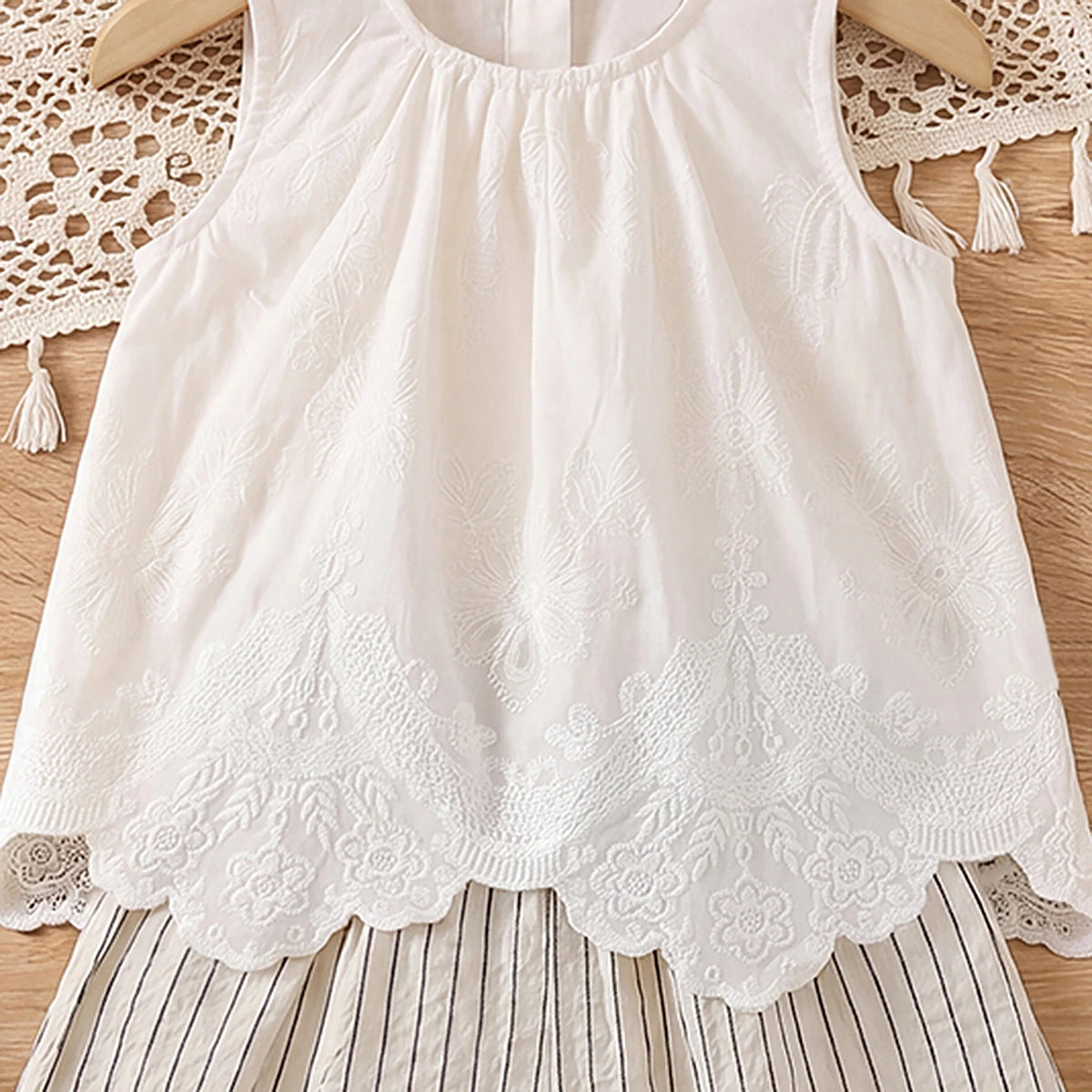 Girls White Sleeveless Scalloped Top With Striped Shorts Sets 2 pc. Sets