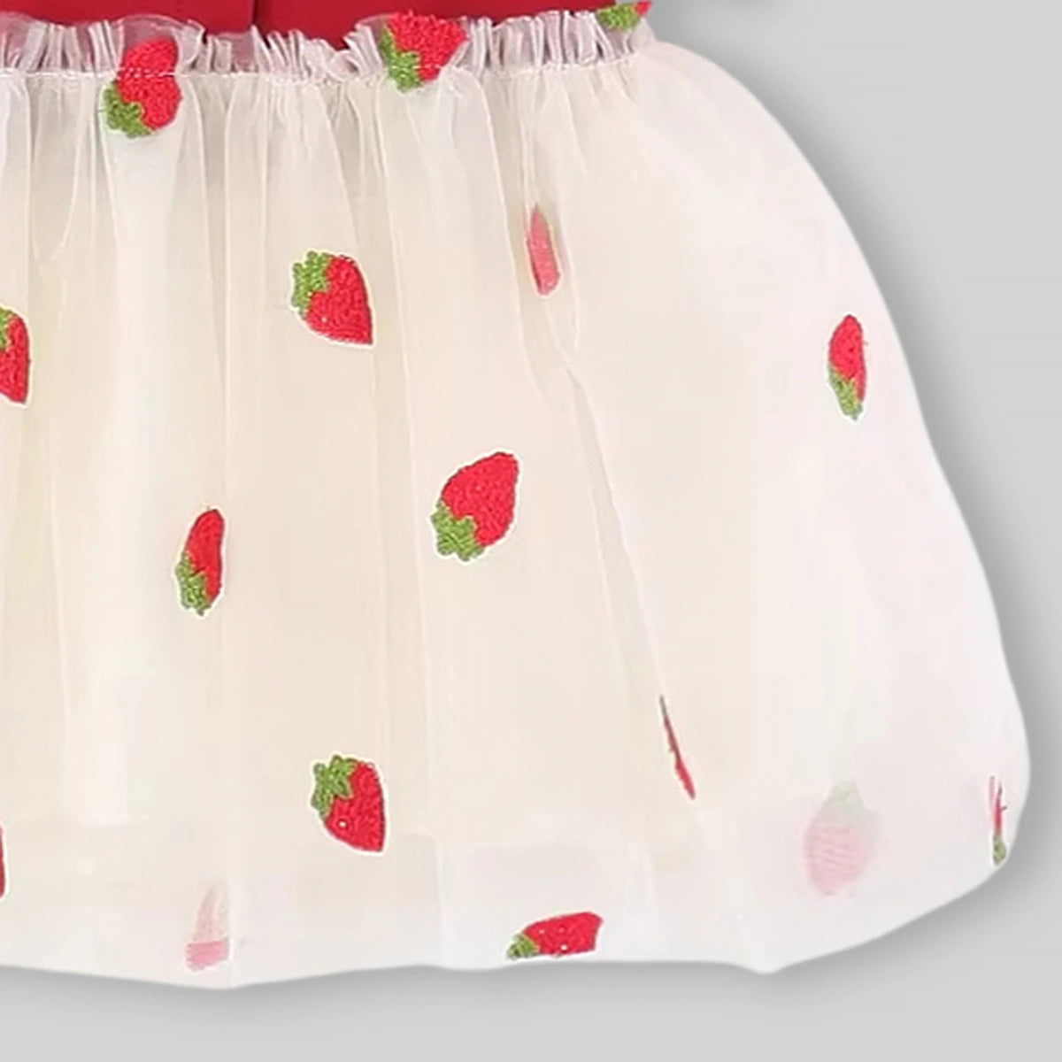 Girls Red Strawberry Embroidered Tulle Overlay Fit & Flare Dress With Puff Sleeves Casual Dresses
