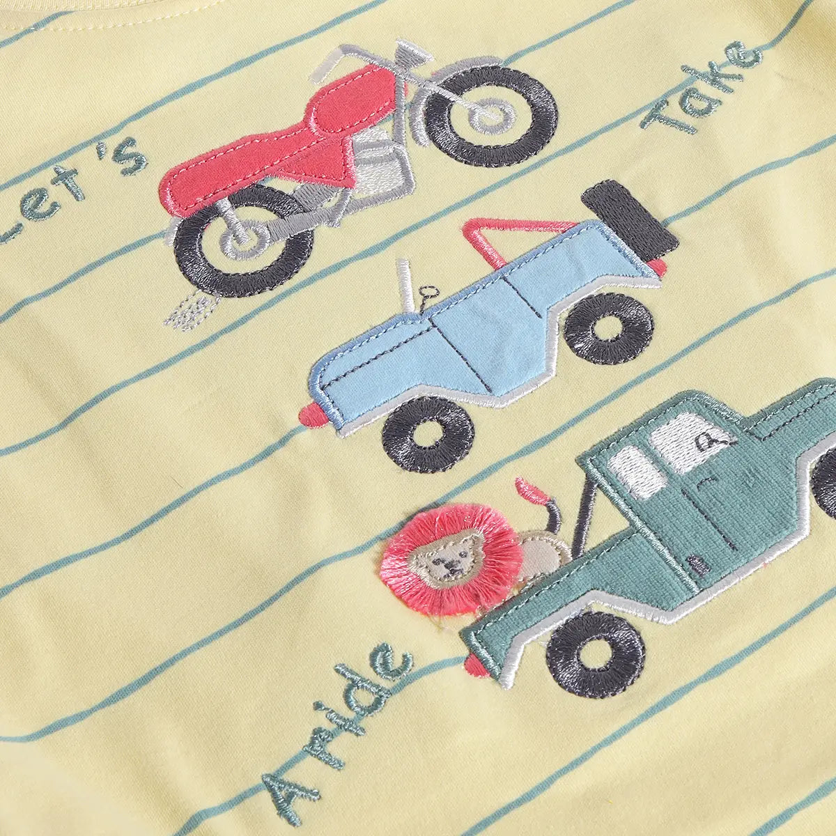 Boys Yellow Stripes Patch Embroidered T-Shirt With Shorts Sets Sets