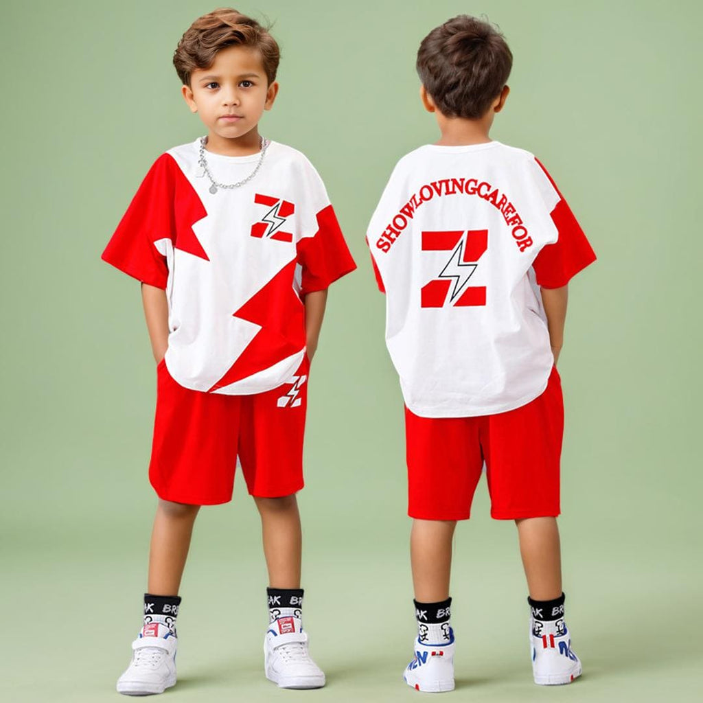 Boys Round Neck Graphic T-Shirt With Shorts