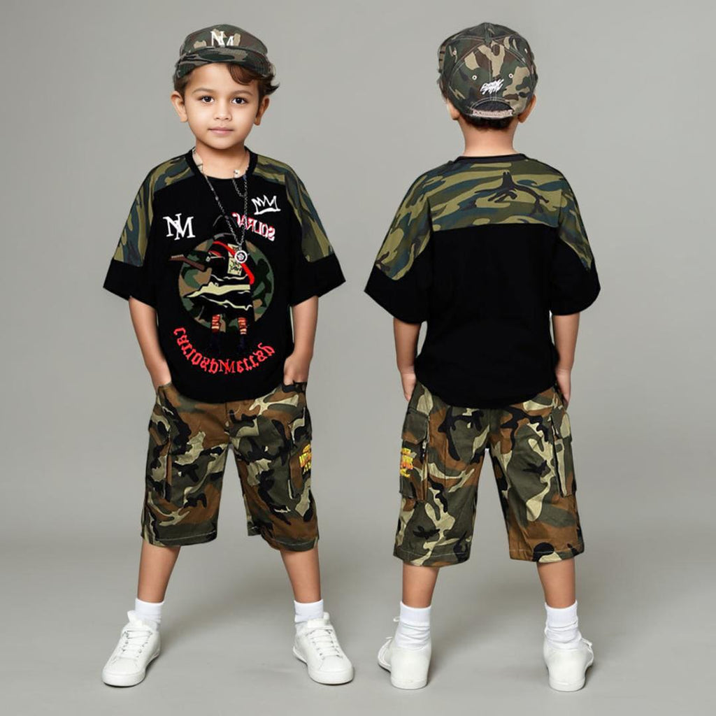 Boys Camouflage Print T-Shirt With Cargo Pocket Shorts