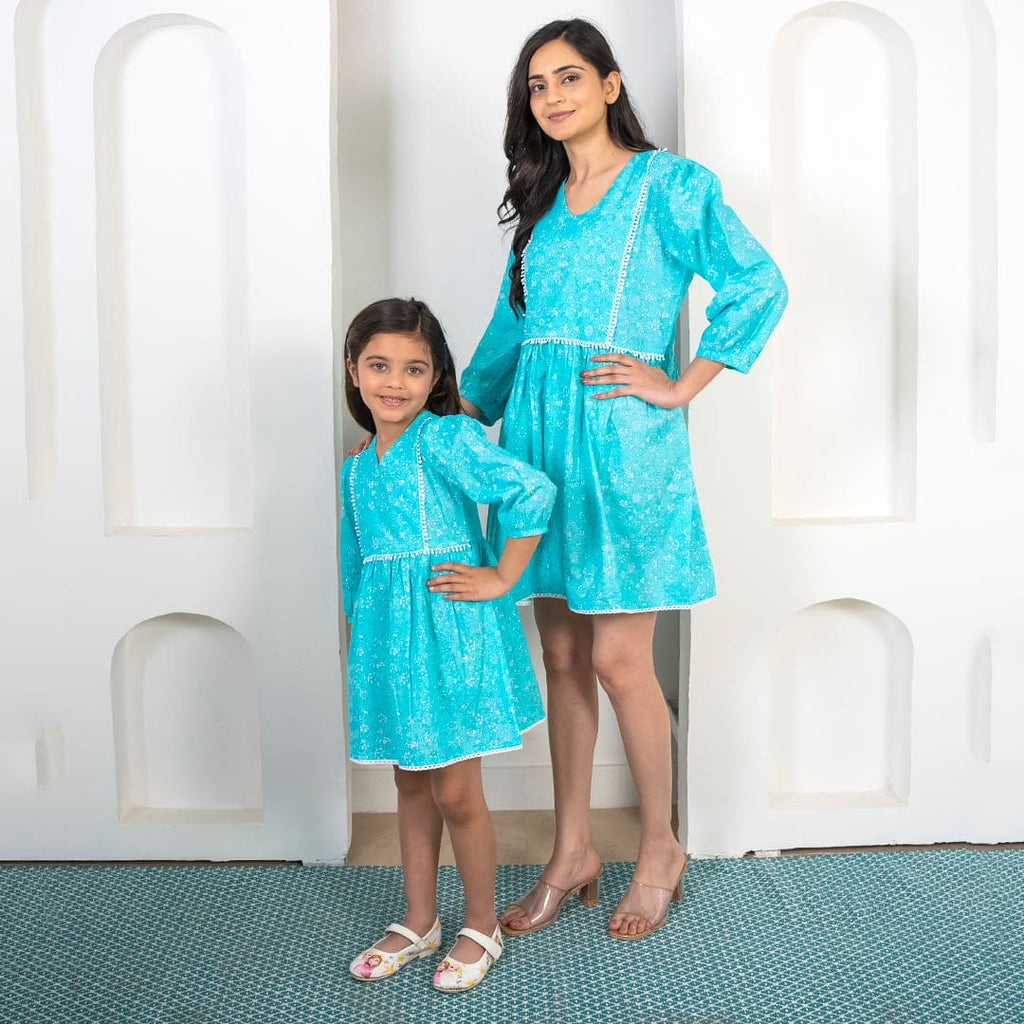 Blue Floral Print Mom & Daughter Dress Set