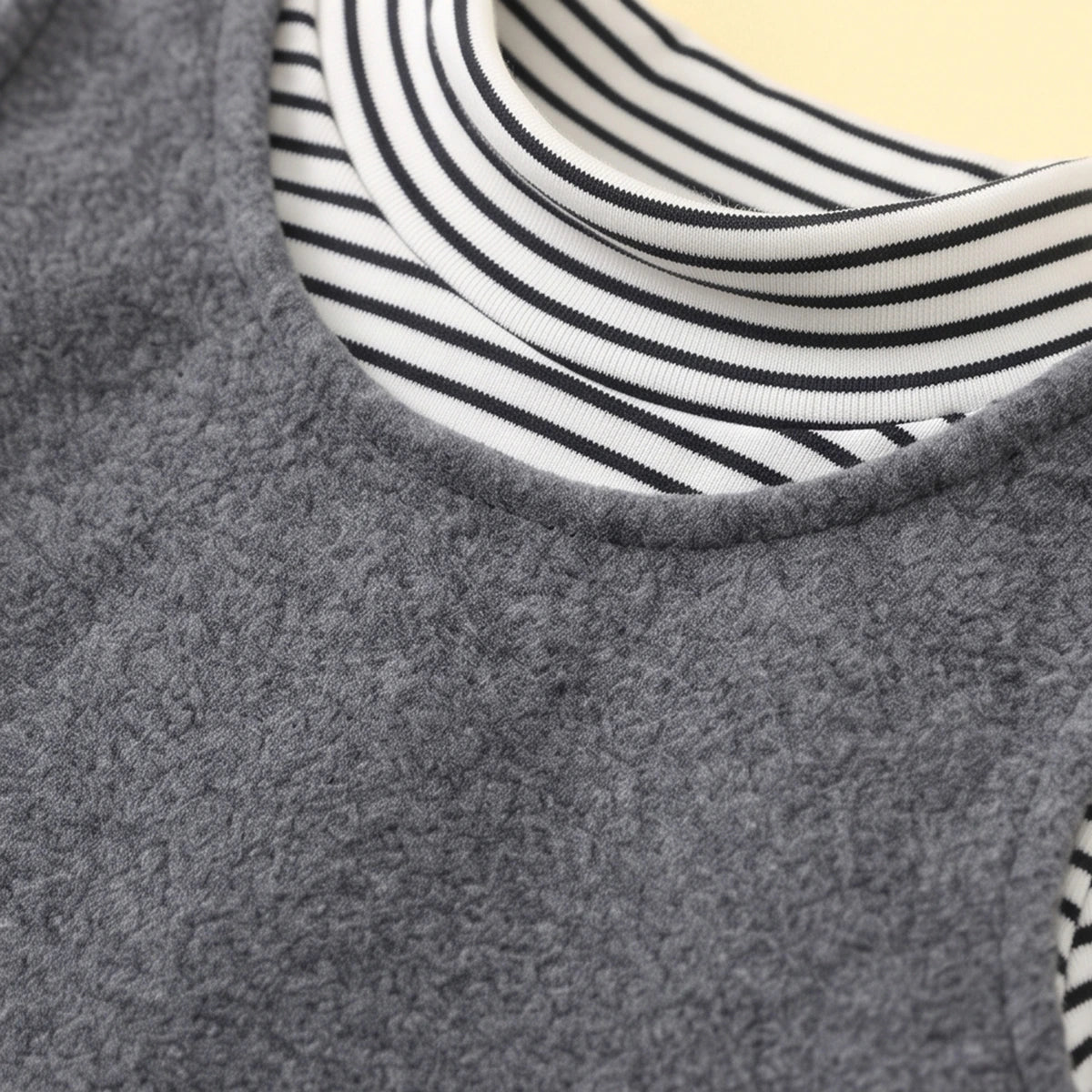 Girls Grey Printed Vest & Pants With Striped T-Shirt Sets Sets