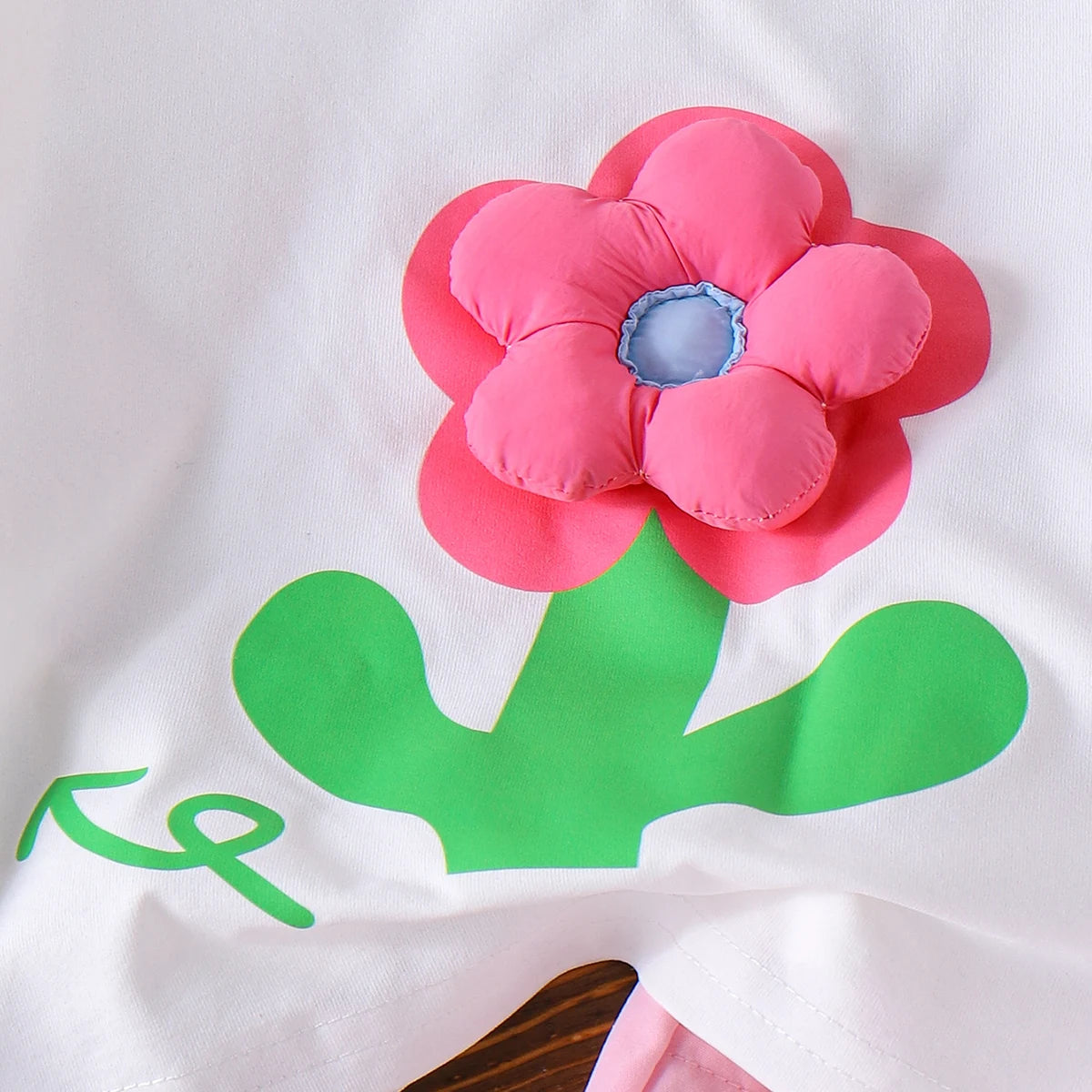 Girls White Floral Applique Short Sleeve T-Shirt With Shorts Sets 2 pc. Sets