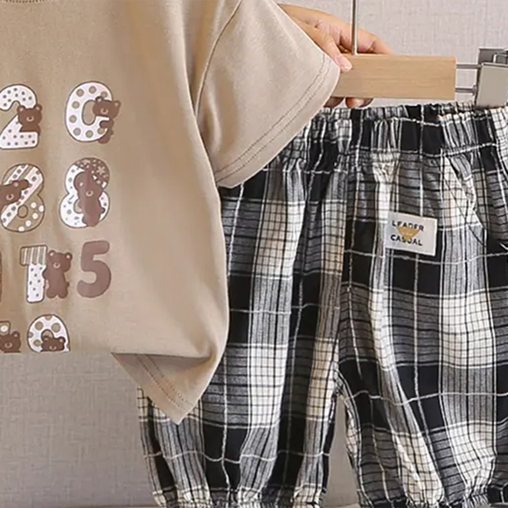 Boys Brown Numbers Printed T-Shirt With Checked Shorts Sets Sets