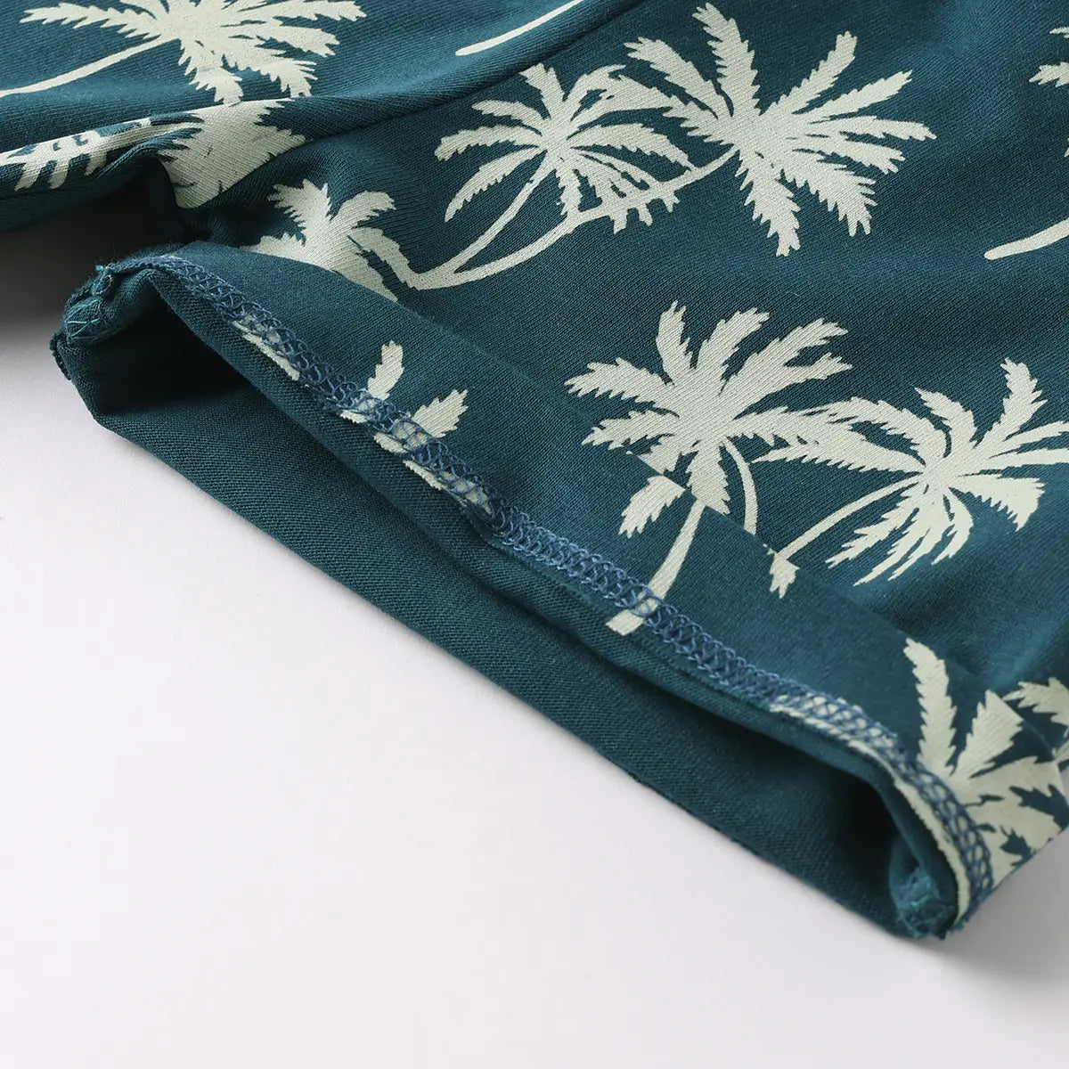 Boys Green California Printed Vest With Printed Drawstring Shorts Sets Sets