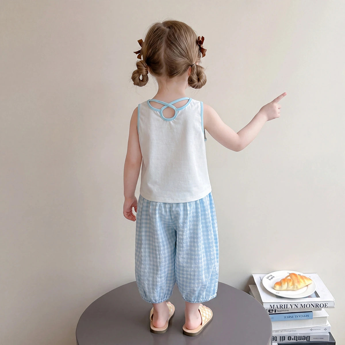 Girls Blue Dolphin Print Sleeveless Top With Checked Crop Pants Sets 2 pc. Sets