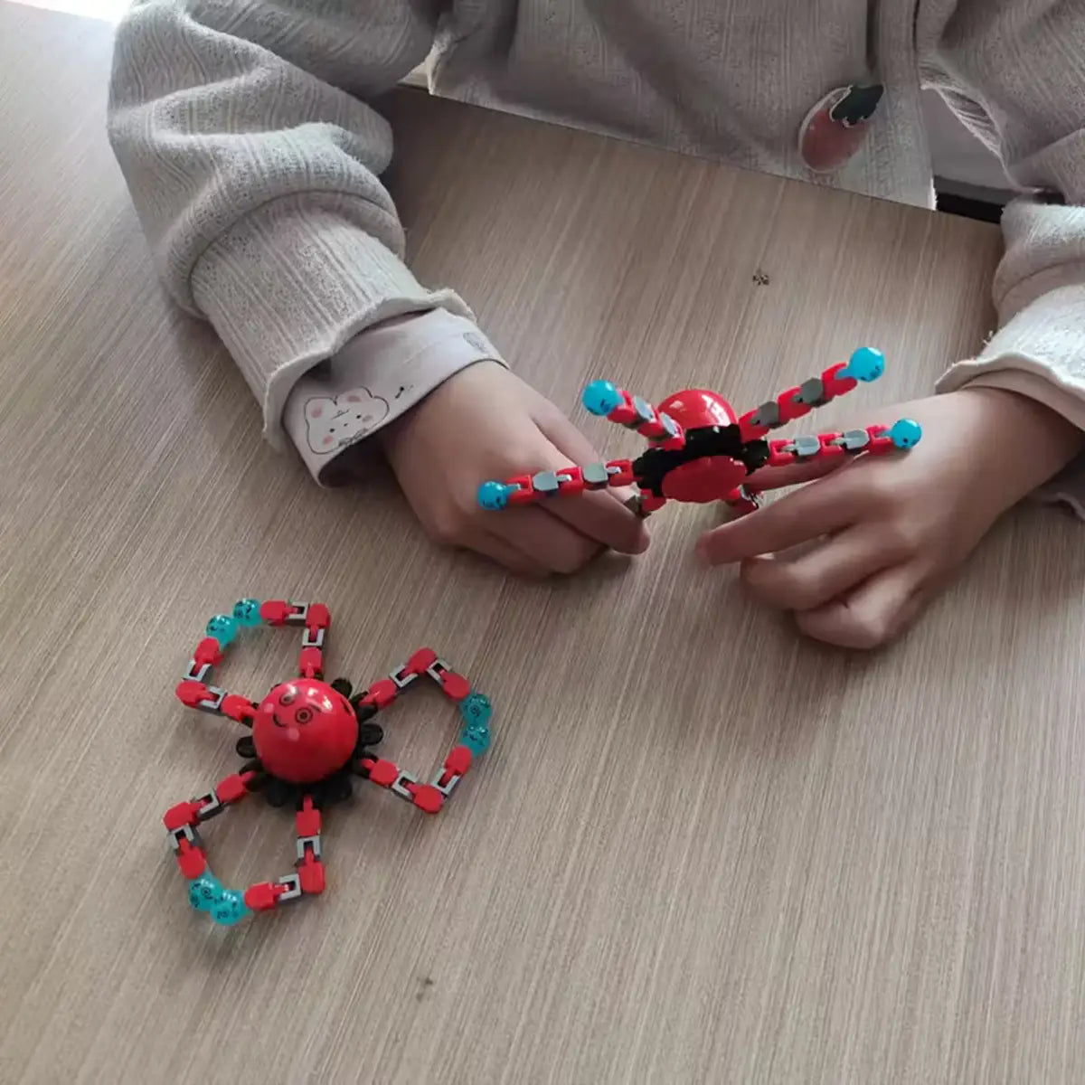 Kids Multicolor Chain-Link Fidget Spinner Toy - Pack of 3 Trending Accessories