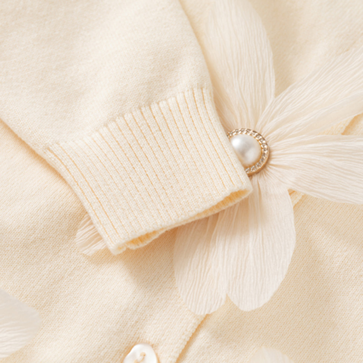 Girls Off White Flowers Applique Cardigan Sweaters & Cardigans