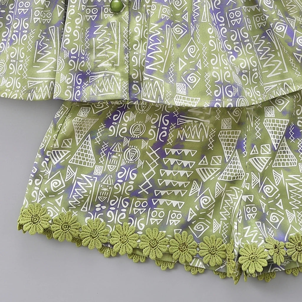 Girls Green Geometric Print Flutter Sleeve Top With Shorts Sets 2 pc. Sets