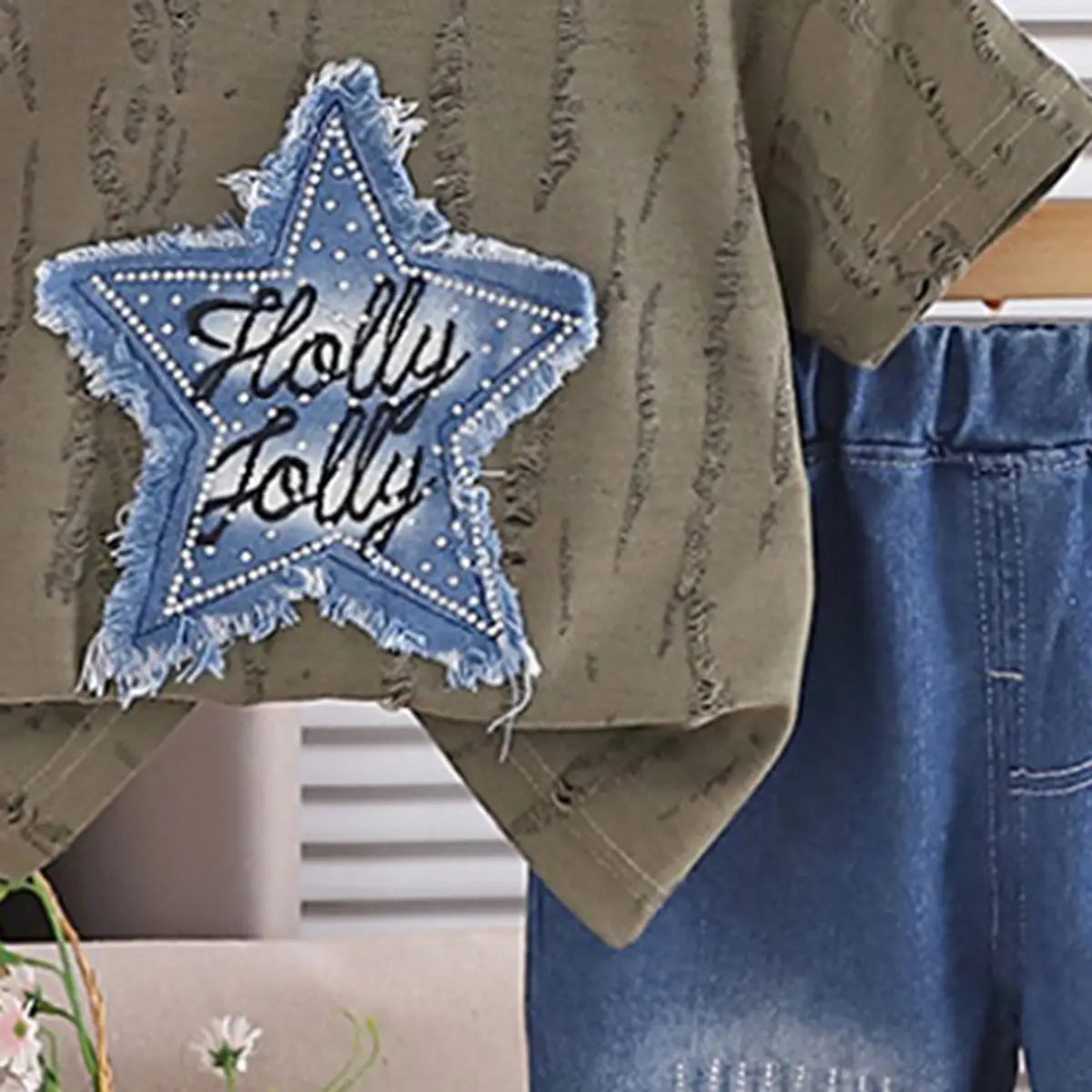 Boys Green Distress Print Star Applique T-Shirt With Denim Shorts Sets Sets