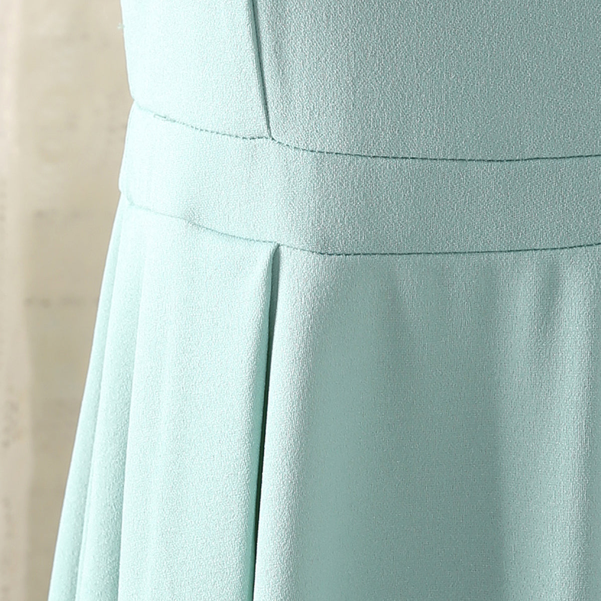 Girls Green Off Shoulder Spaghetti Strap Gown Party Dresses