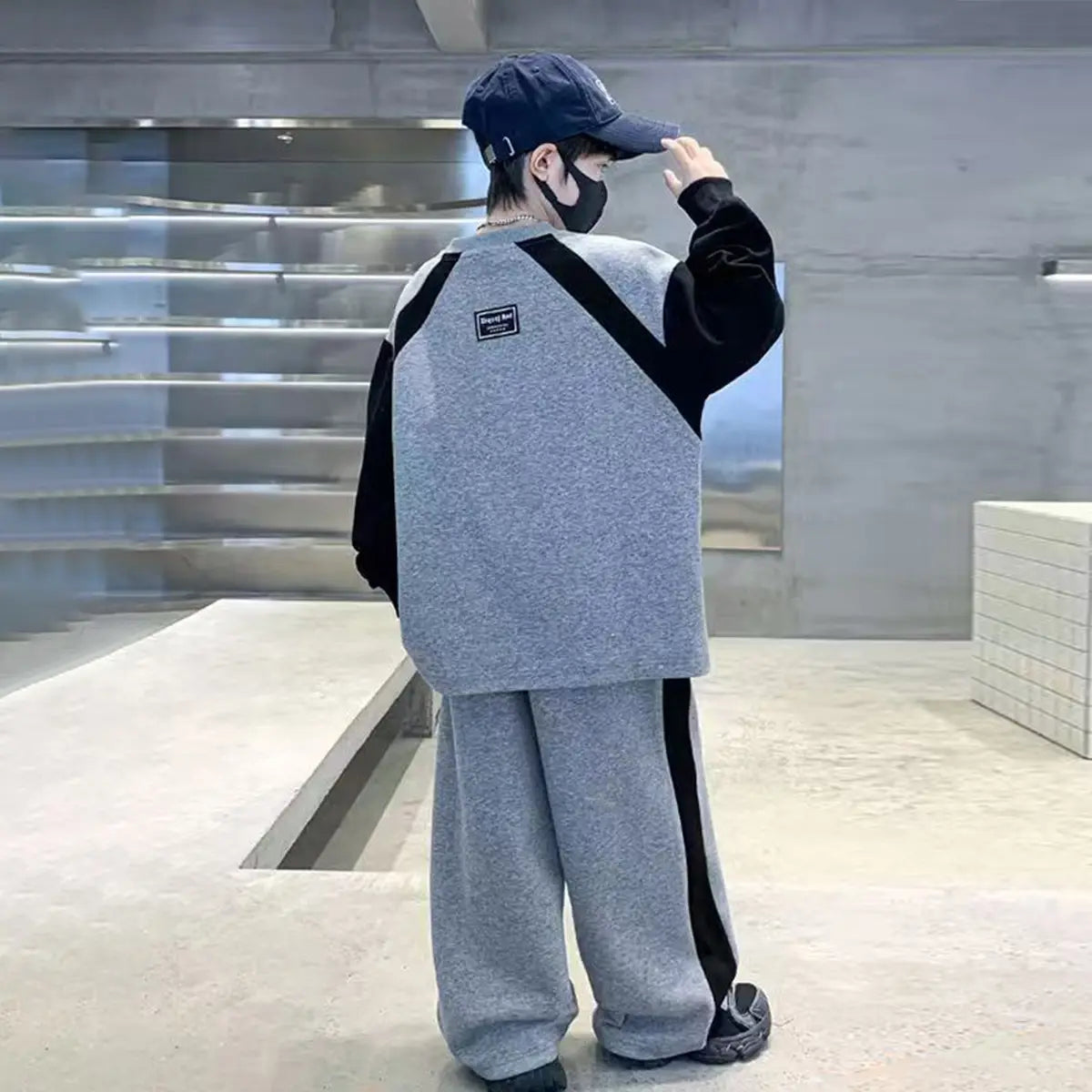 Boys Grey Alphanumeric Printed Oversized t-Shirt With Pants Set Sets