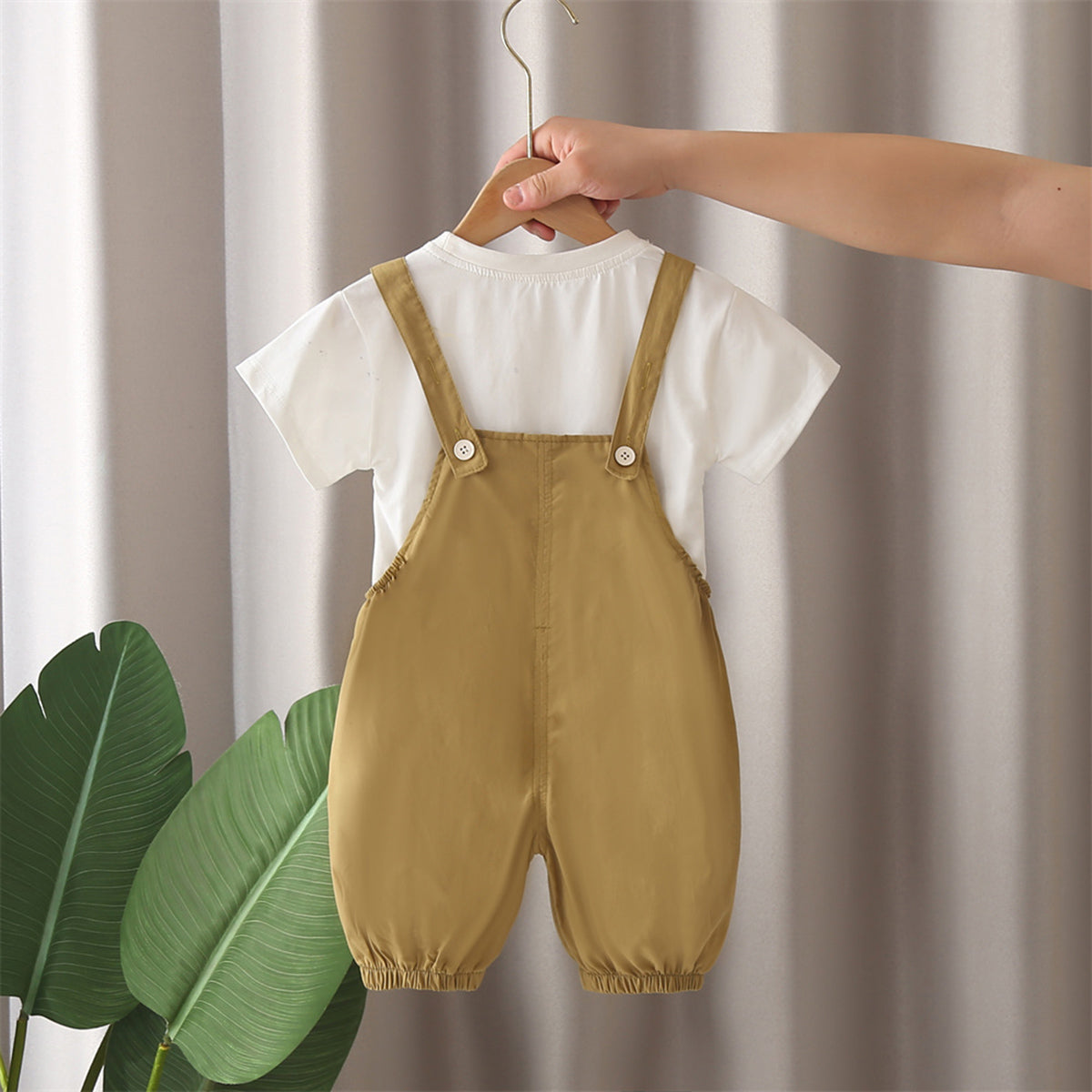 Boys Khaki Dog Patched Dungaree With T-Shirts Set 2 pc. Sets