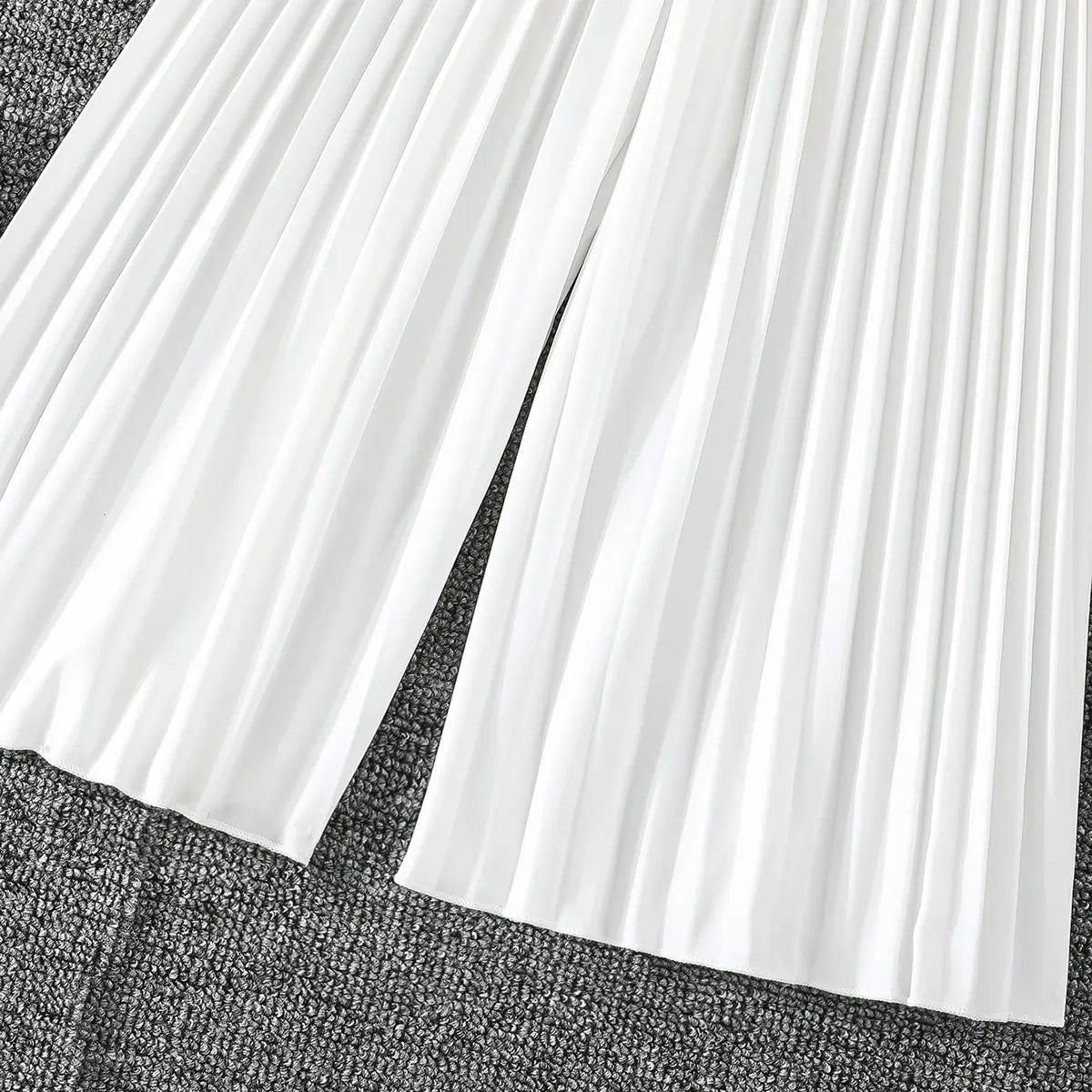 Girls White Sleeveless Blazer Top With Pleated Flared Pant Co-ord Sets Sets