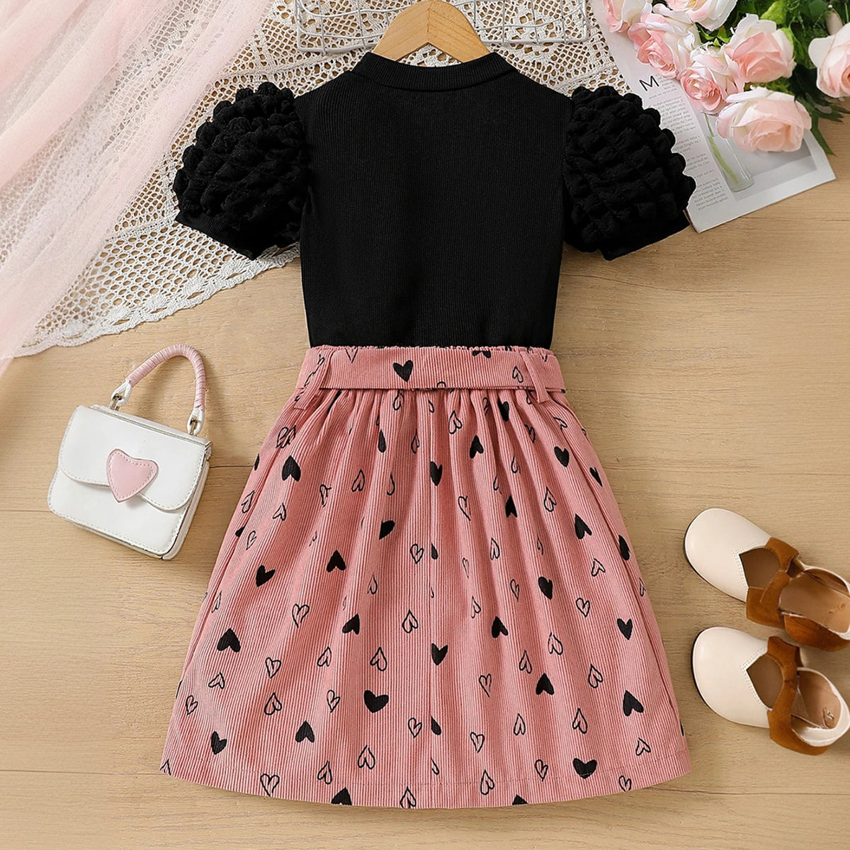 Girls Black Knitted Puff Sleeves Top With Heart Print Skirts Set Sets