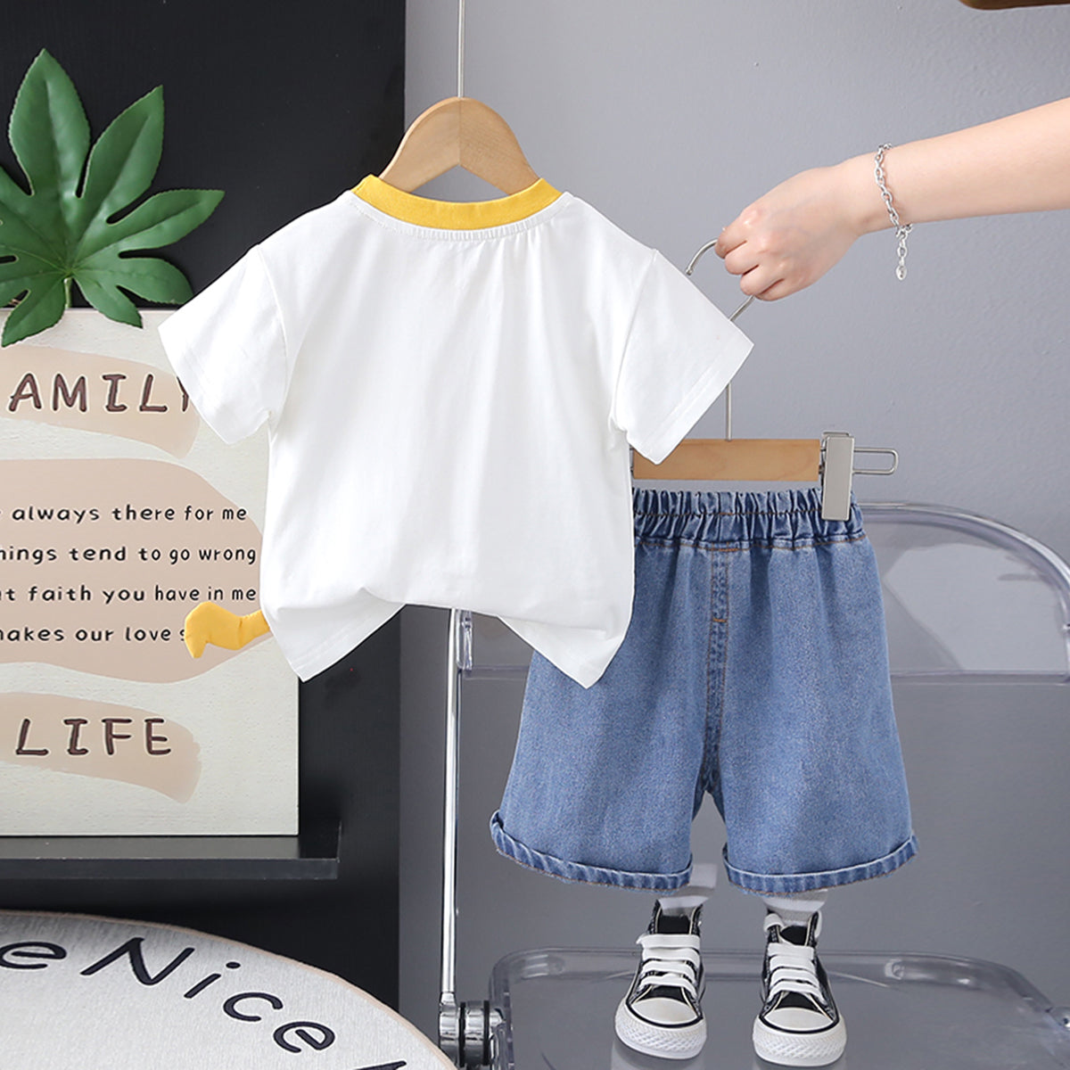 Boys White Cat Appliqued Short Sleeves T-Shirt With Denim Shorts Set 2 pc. Sets