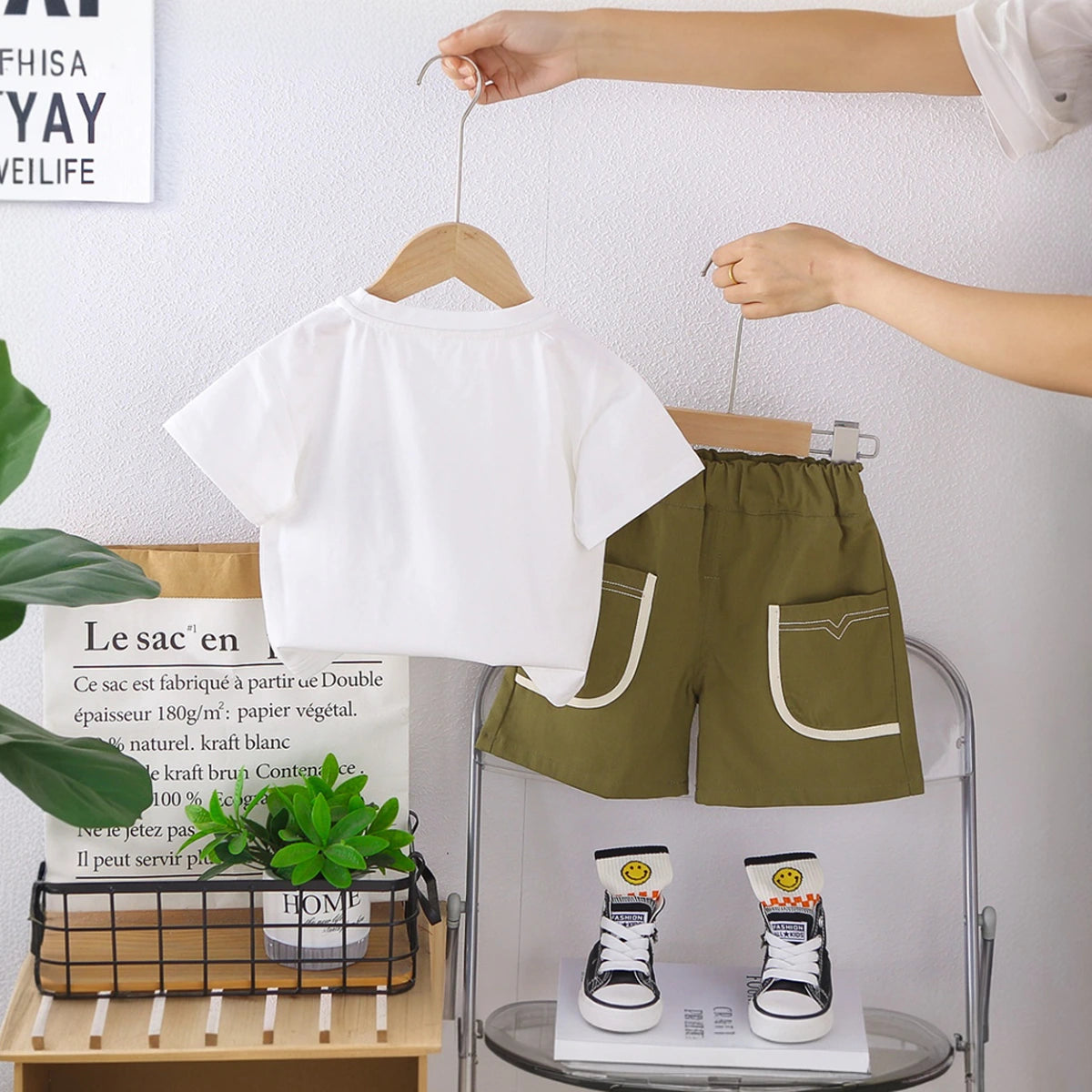 Boys White Solid Short Sleeves T-Shirt With Shorts Set Sets