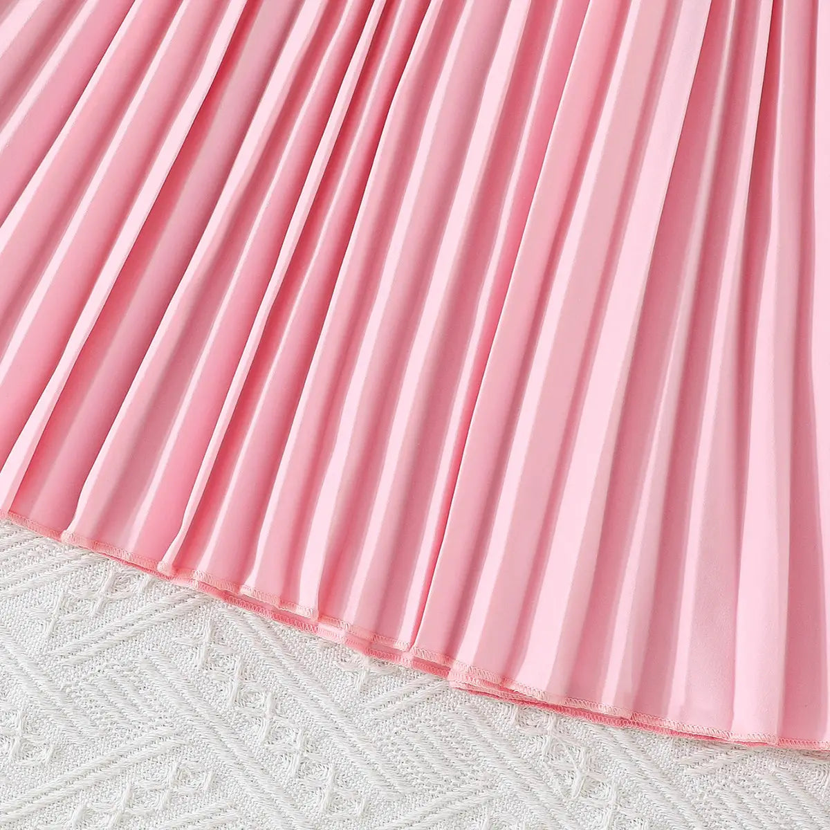 Girls Pink Flower Applique Short Sleeves Top With Pleated Skirts Co-ord Sets Sets