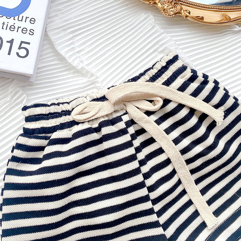 Girls Striped Bow Applique Top With Shorts Sets   