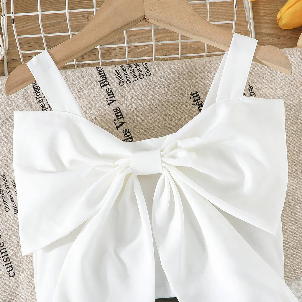 Girls White Bow Crop Top With Floral Embroidered Denim Shorts Sets Sets