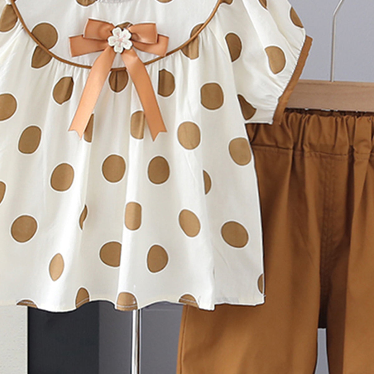 Girls Brown Polka Dot Printed Puff Sleeves Top With Capri Set 2 pc. Sets