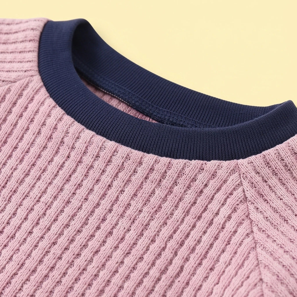 Boys Pink Textured Sweatshirt With Denim Pants Sets Sets