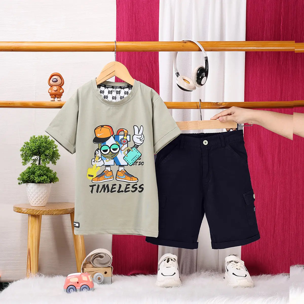 Boys Light Green Graphic Short Sleeve T-Shirt With Elasticated Cargo Shorts Sets Sets Light Green 1-2 Y